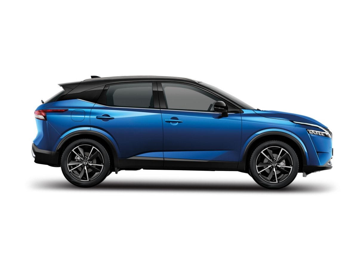 Nissan QQ Packshot Tekna+ profile