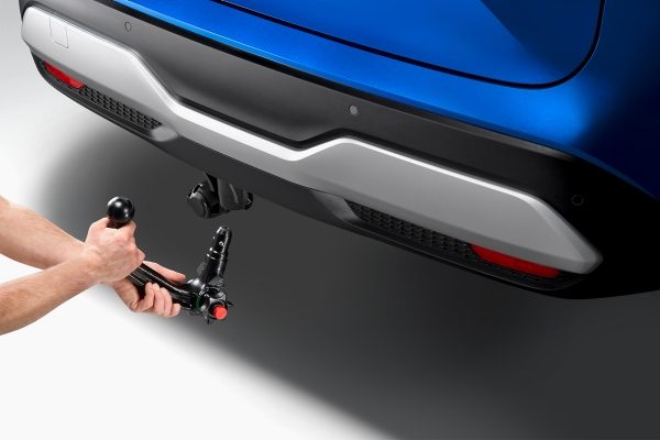 Nissan New QQ removable Towbar